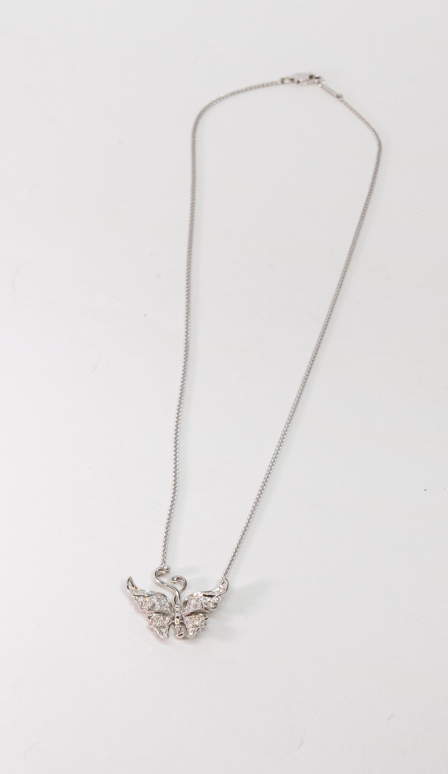 Carrera Y Carrera Alegori  18K White Gold & Diamonds Pendant