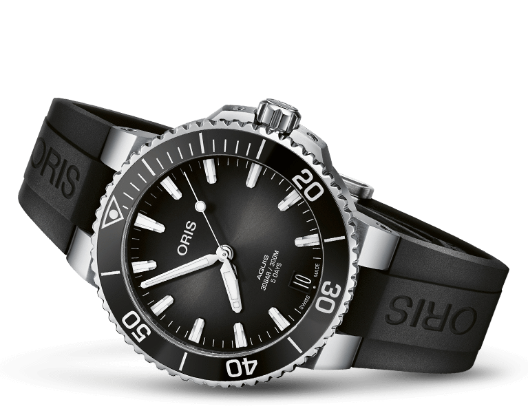 Aquis Date Calibre 400 - 01 400 7769 4154-07 4 22 74FC