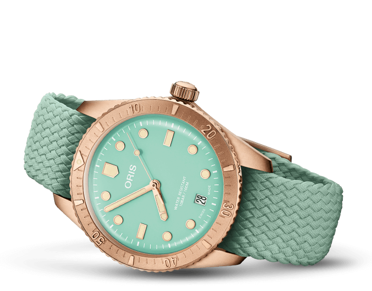 Divers Sixty-Five 01 733 7771 3157-07 3 19 03BRS